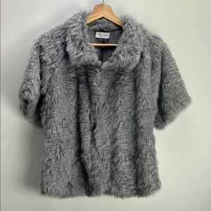 Lola + Sophie Faux Fur Short Sleeve Jacket Gray Womens Small